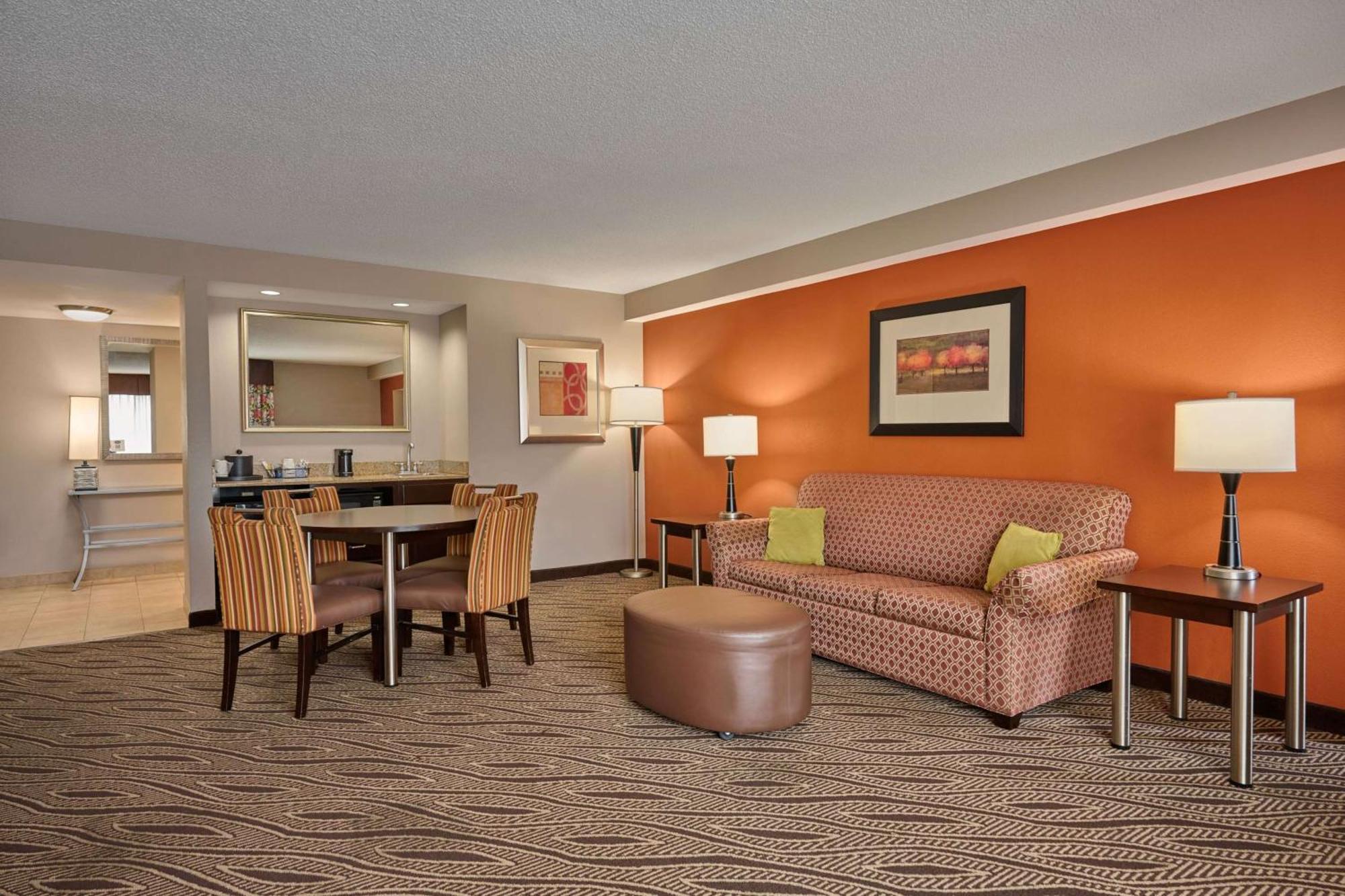 Hampton Inn Evansville Airport Exterior foto